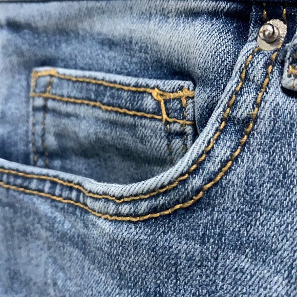 Divided Blue With Light Wash Skinny Jeans - Picture 6 of 8